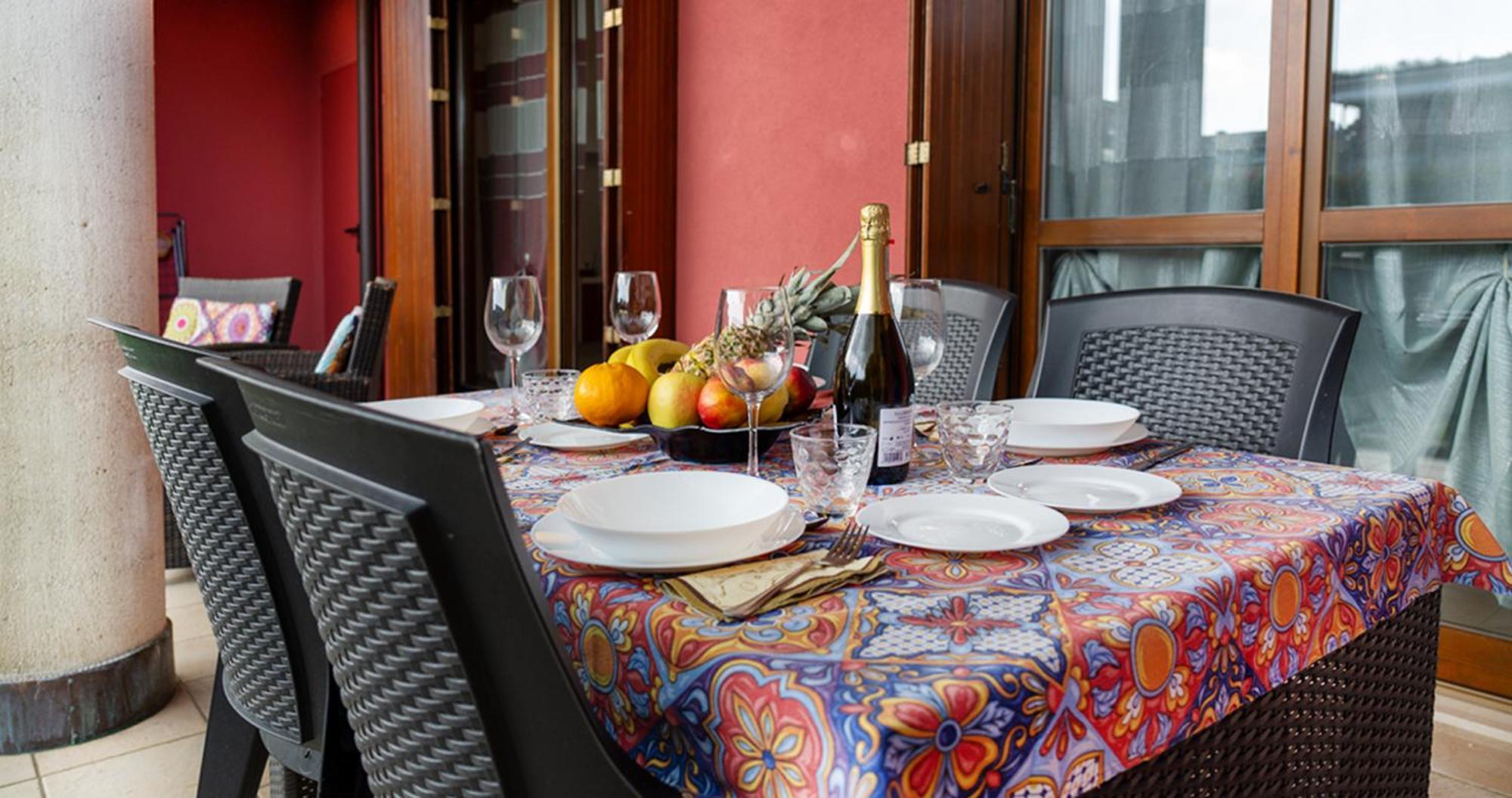 Oleandro Apartment - Featuring A Private Garden And Access To 5 Pools Desenzano del Garda Kültér fotó